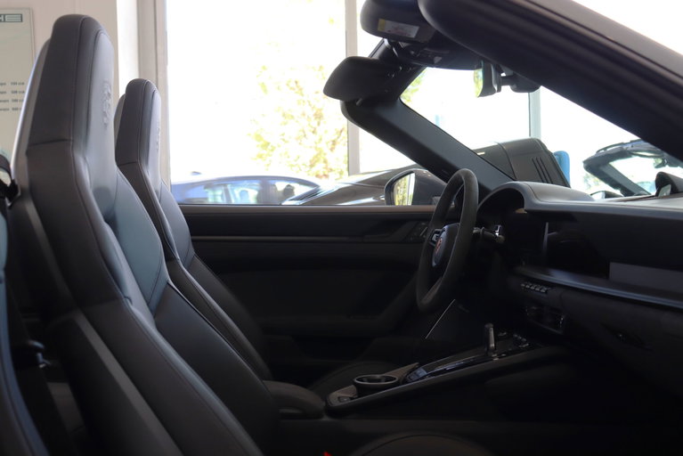 Porsche 992.2 Carrera GTS