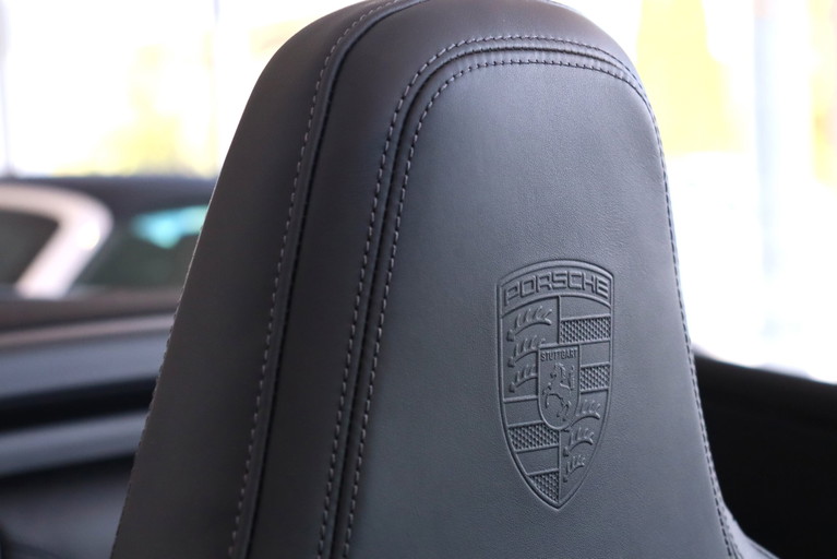 Porsche 992.2 Carrera GTS
