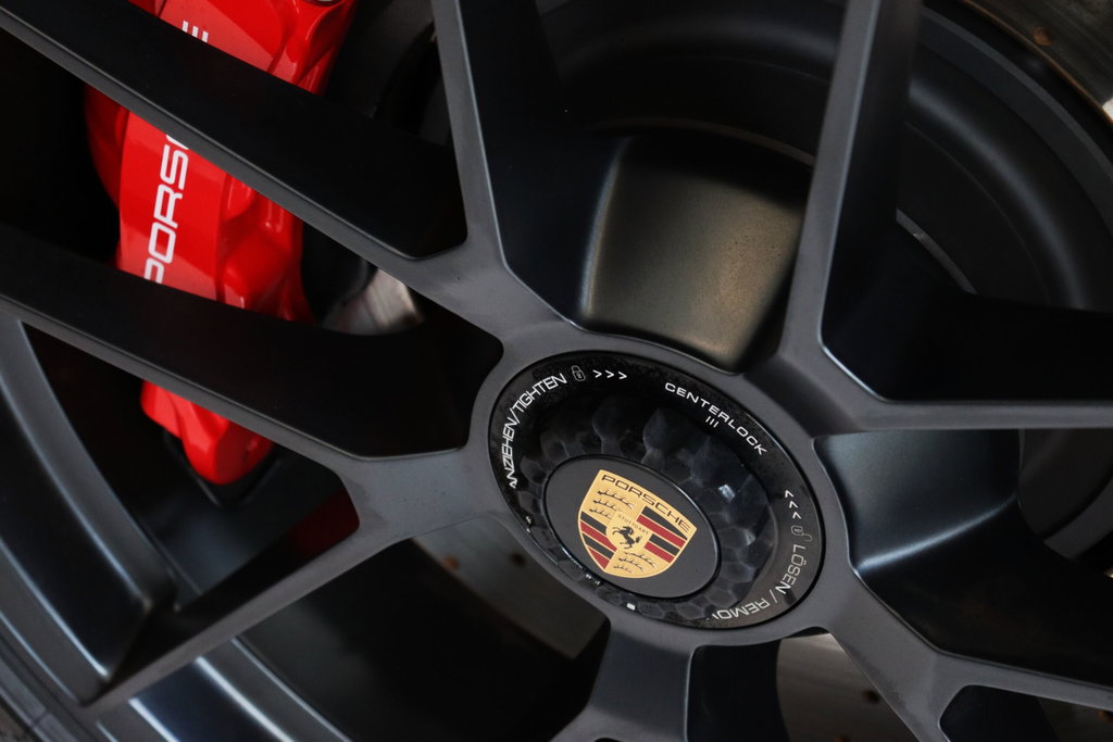 Porsche 992.2 Carrera GTS
