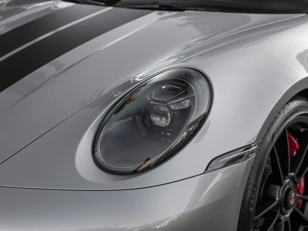 Porsche 992 Carrera GTS
