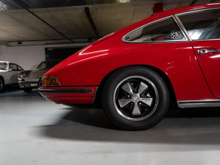 Porsche 911 S (F-Modell)