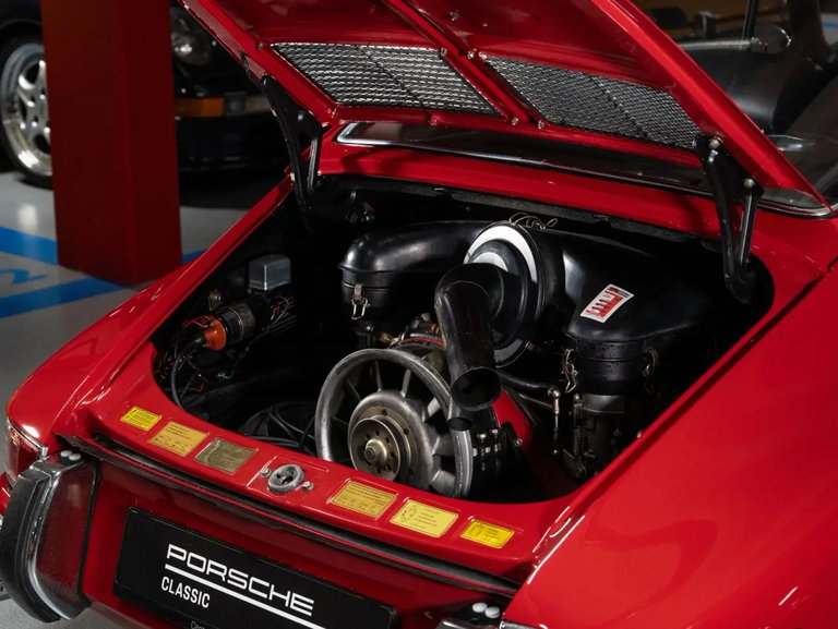 Porsche 911 S (F-Modell)