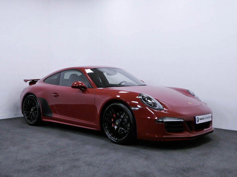 Porsche 991 Carrera 4 GTS
