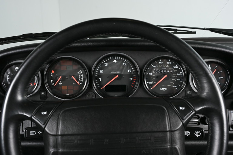 Porsche 964 Carrera 4