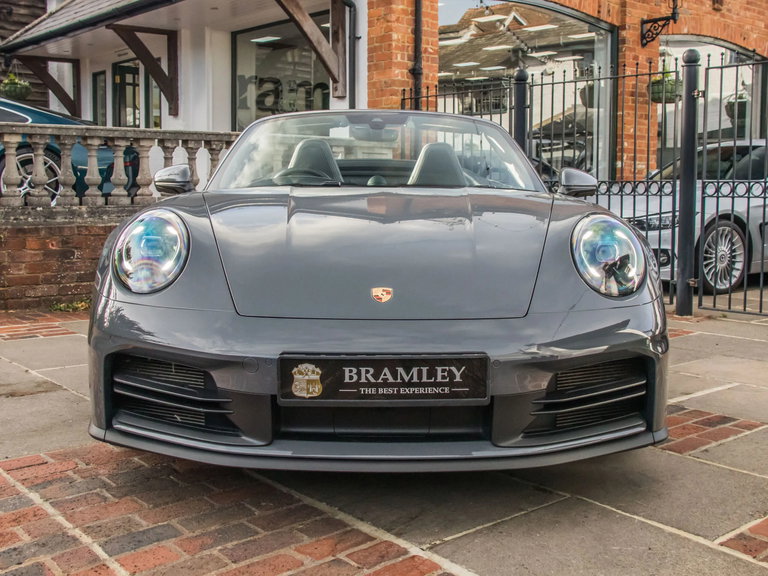 Porsche 992.2 Carrera