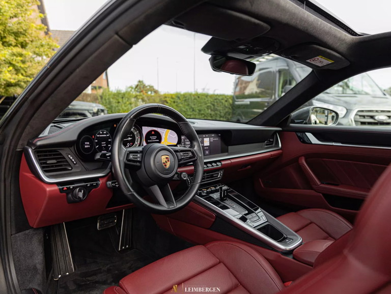 Porsche 992 Turbo S