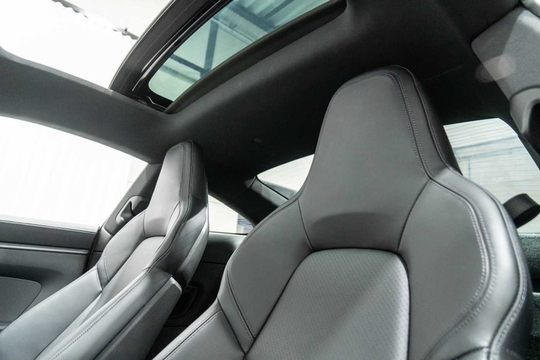 Porsche 992.2 Carrera