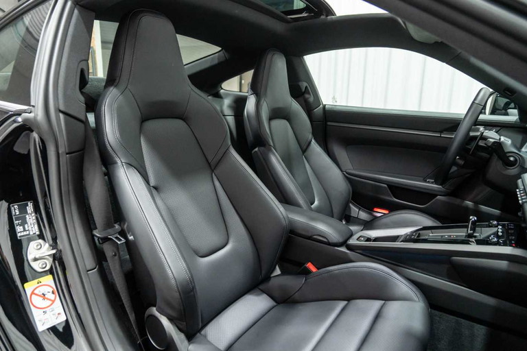 Porsche 992.2 Carrera