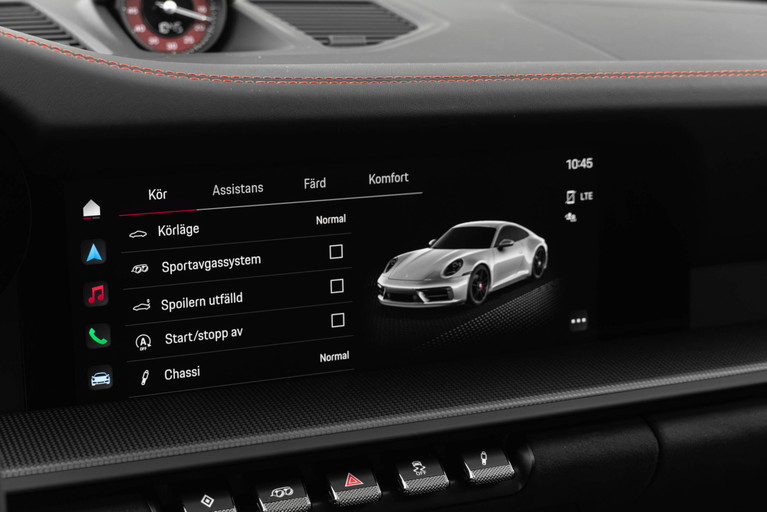 Porsche 992 Carrera 4 GTS