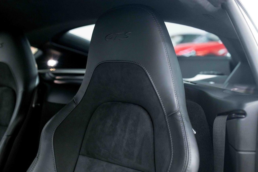 Porsche 718 Cayman GTS