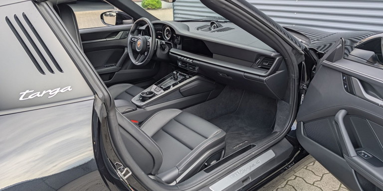 Porsche 992 Targa 4