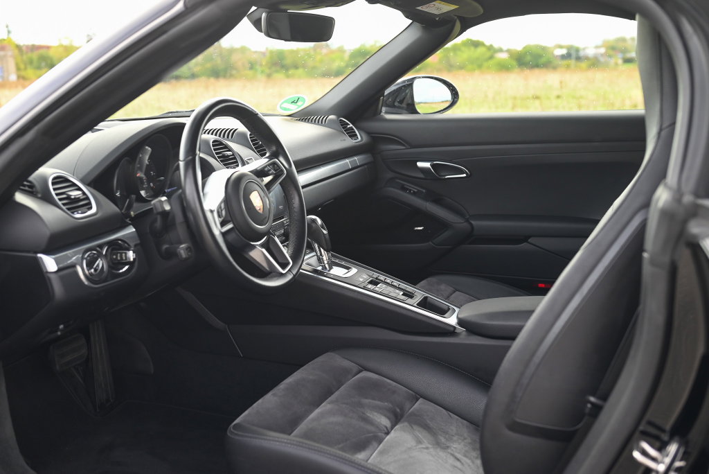 Porsche 718 Boxster