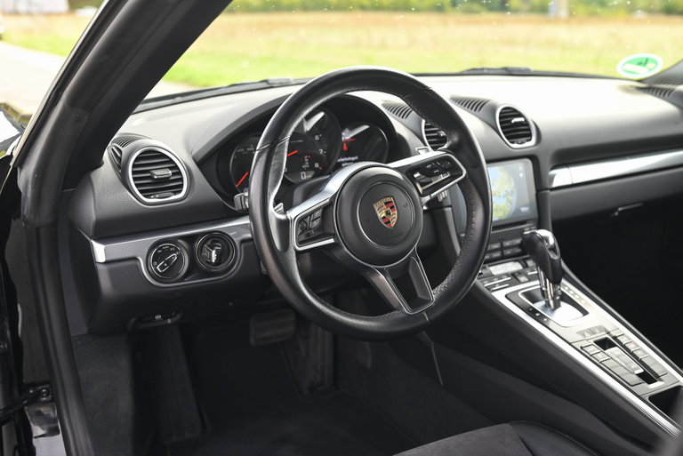 Porsche 718 Boxster