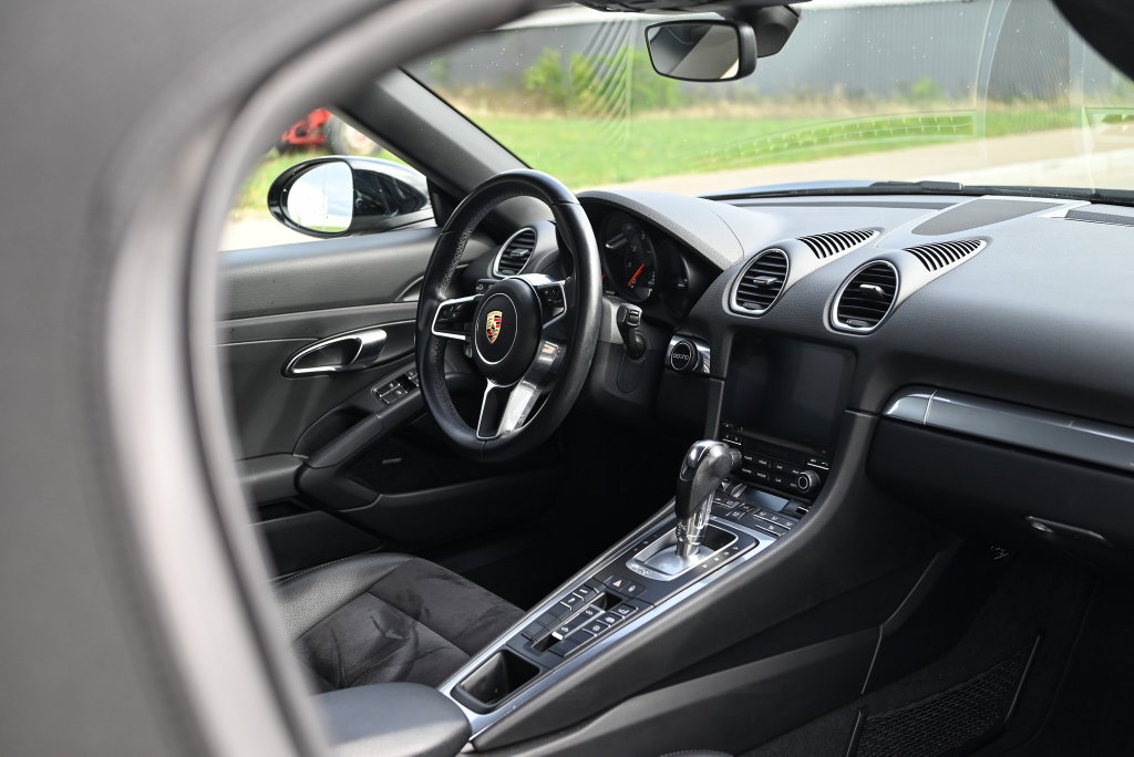 Porsche 718 Boxster