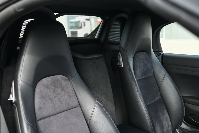 Porsche 718 Boxster