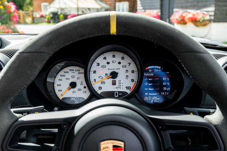 Porsche 718 Spyder RS
