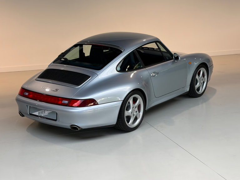 Porsche 993 Carrera 4S