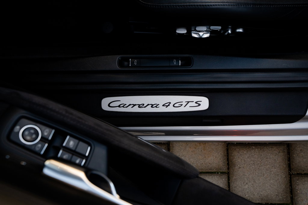 Porsche 991 Carrera 4 GTS