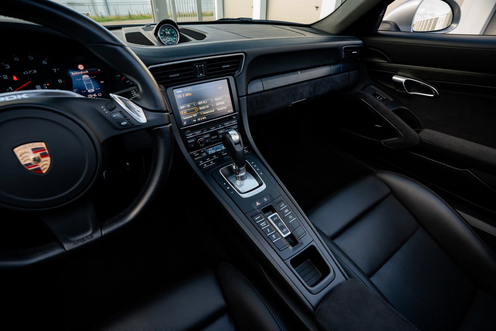 Porsche 991 Carrera 4 GTS