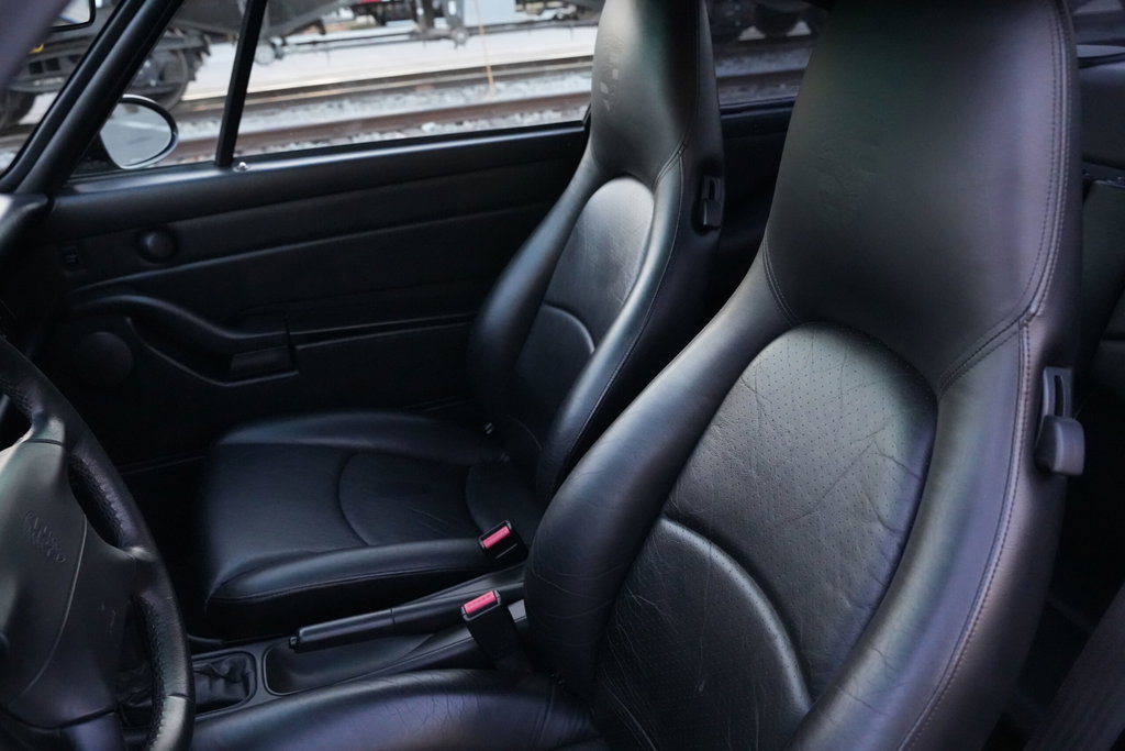 Porsche 993 Carrera 4S