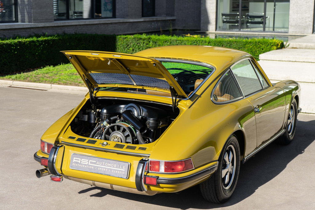 Porsche 911 E