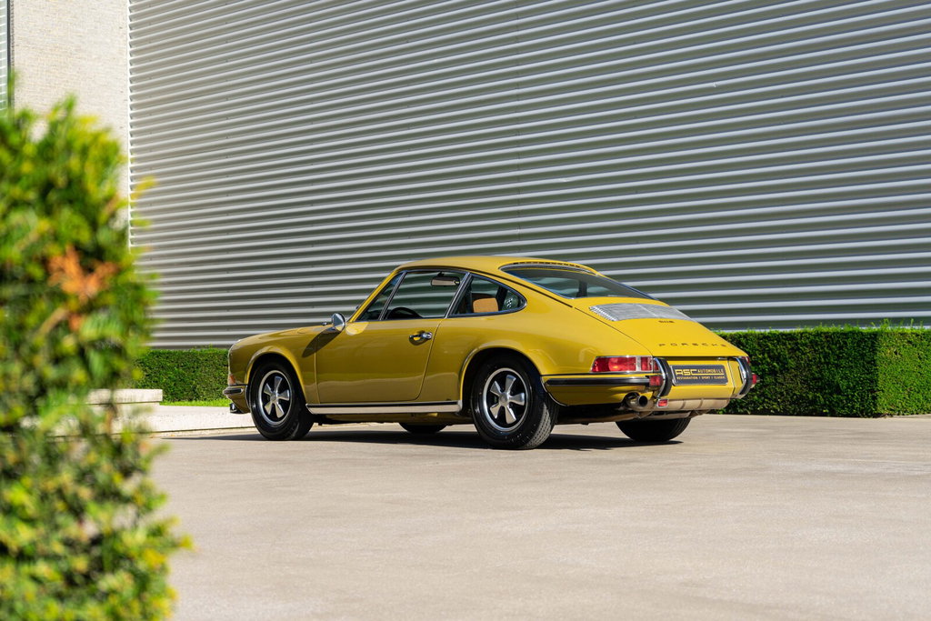 Porsche 911 E