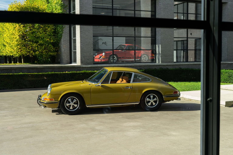 Porsche 911 E