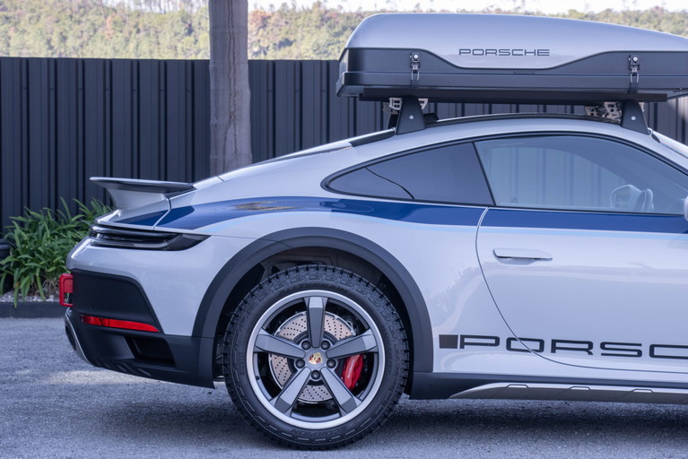 Porsche 911 Dakar