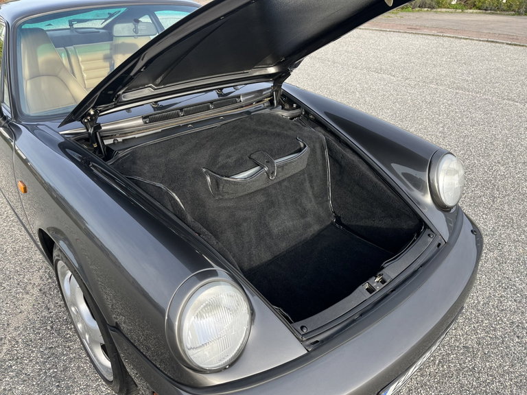 Porsche 964 Carrera 4