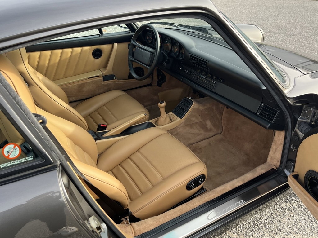 Porsche 964 Carrera 4