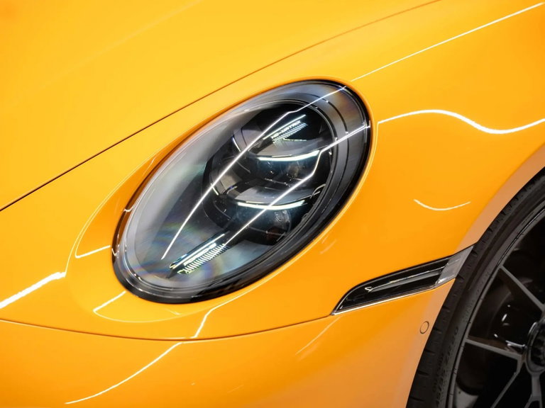 Porsche 992.2 Carrera GTS