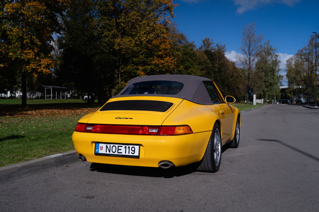 Porsche 993 Carrera