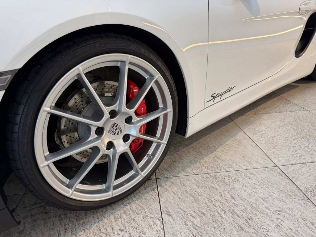 Porsche 981 Boxster Spyder