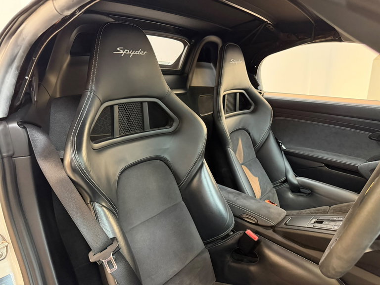 Porsche 981 Boxster Spyder