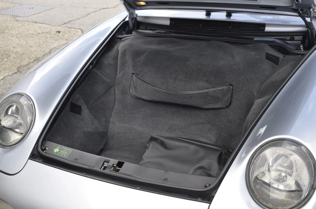 Porsche 993 Carrera 4