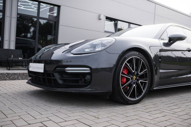Porsche Panamera GTS