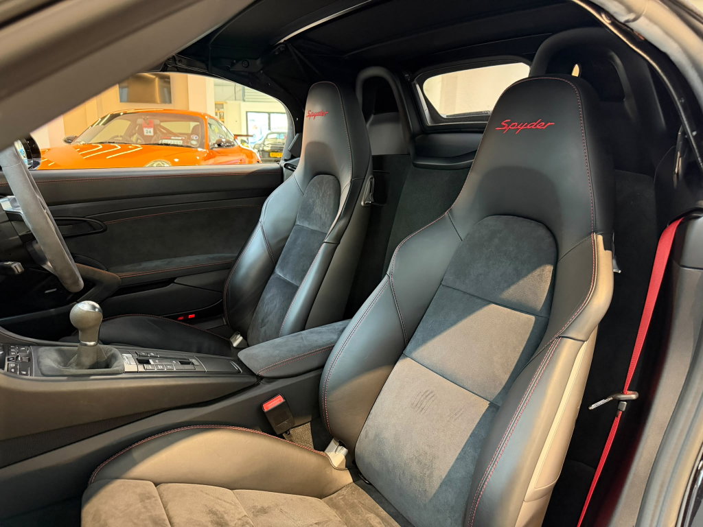 Porsche 981 Boxster Spyder