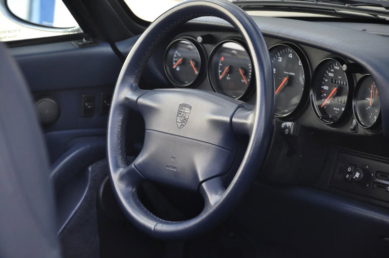 Porsche 993 Carrera 4