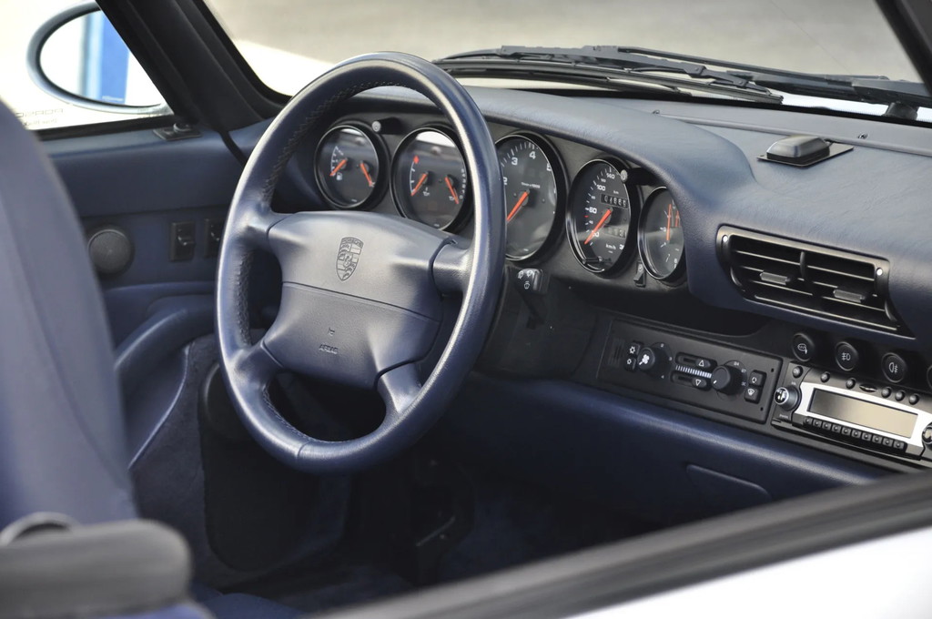 Porsche 993 Carrera 4