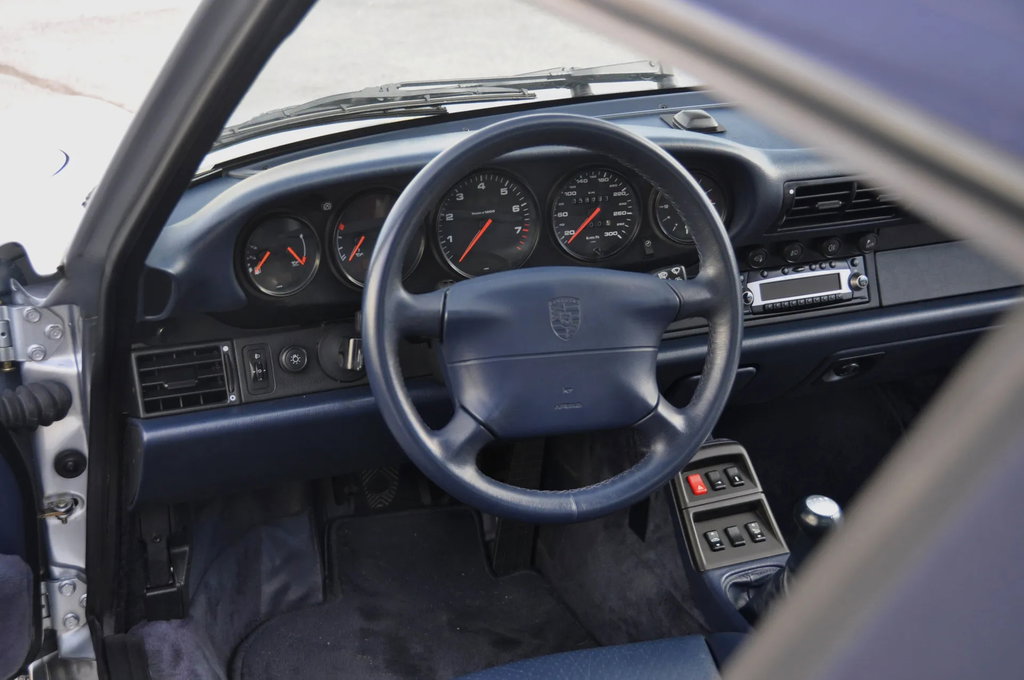 Porsche 993 Carrera 4