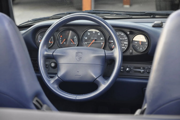 Porsche 993 Carrera 4
