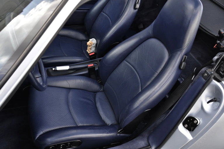 Porsche 993 Carrera 4