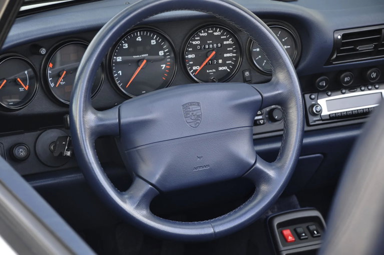 Porsche 993 Carrera 4