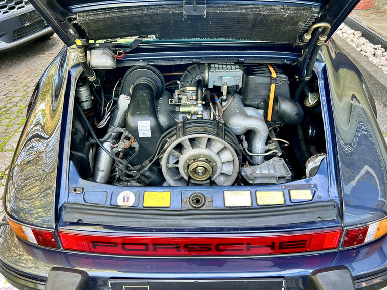 Porsche 911 Carrera 3.2