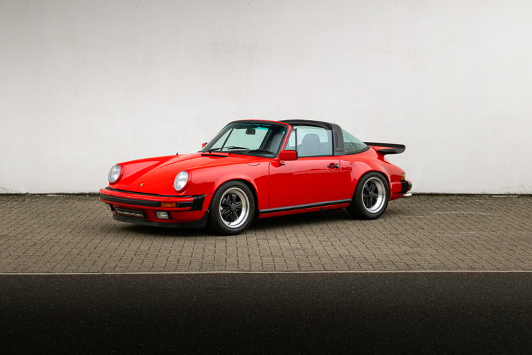 Porsche 911 Carrera 3.2