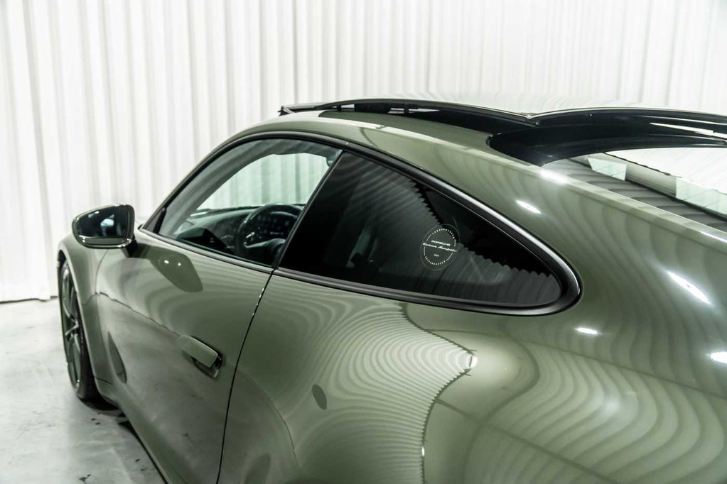 Porsche 992 Carrera