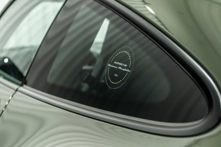 Porsche 992 Carrera