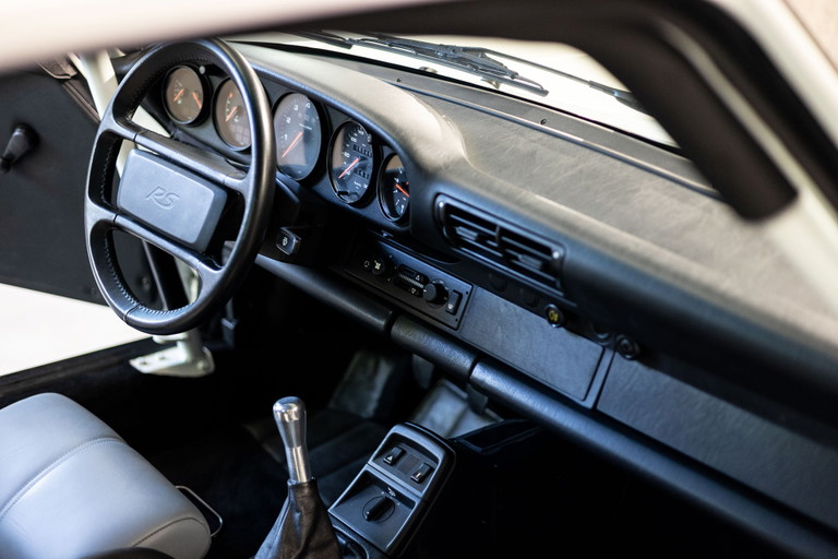 Porsche 964 Carrera RS