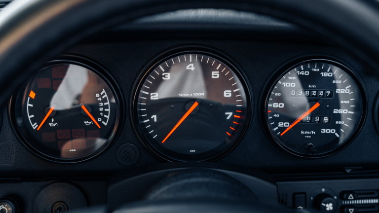 Porsche 964 Carrera 2 Speedster