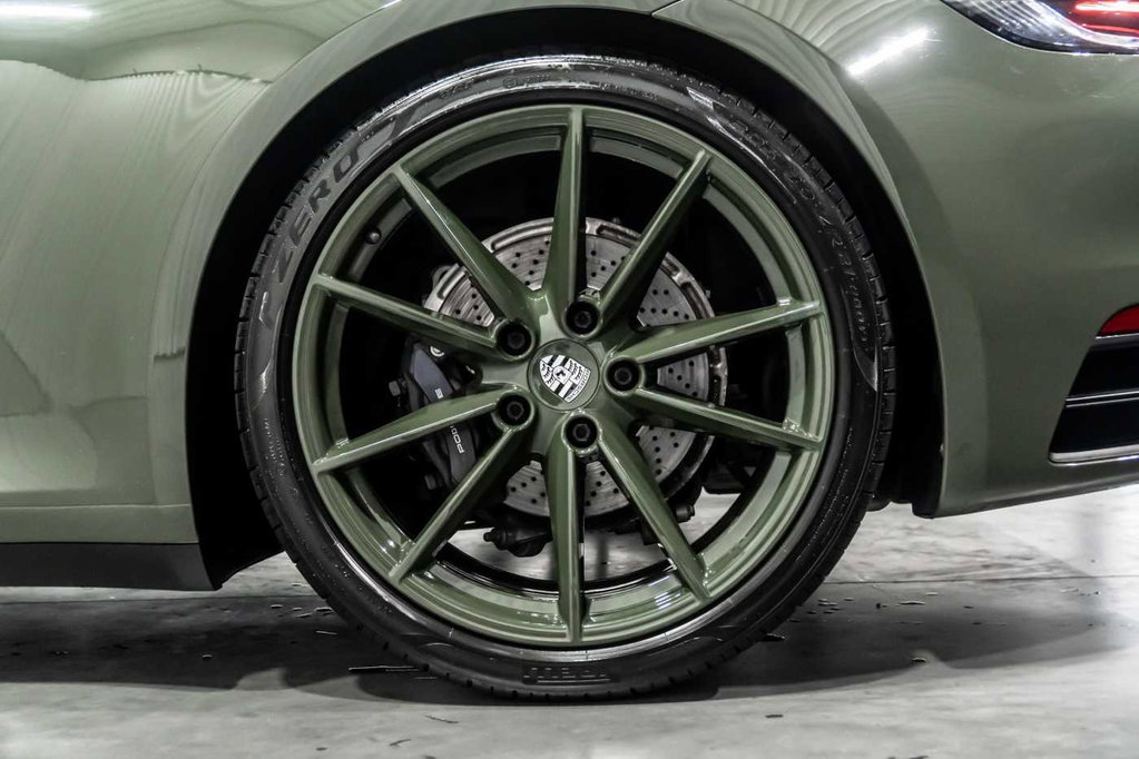 Porsche 992 Carrera